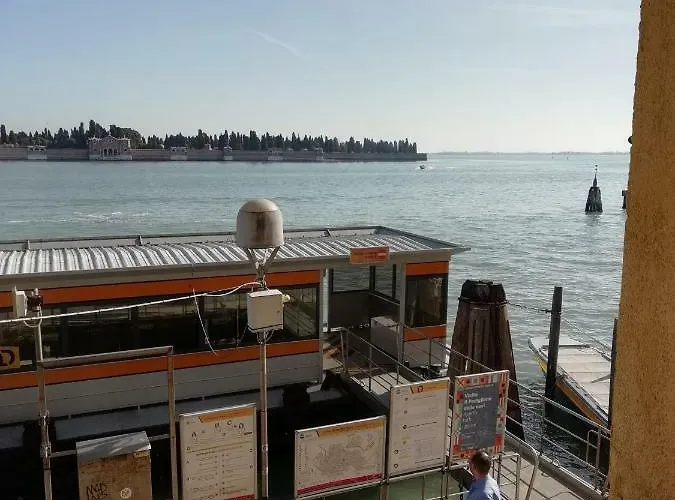 Ca' Sull' Acqua بيت للعطل البندقية