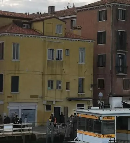 Ca' Sull' Acqua Ferienhaus *